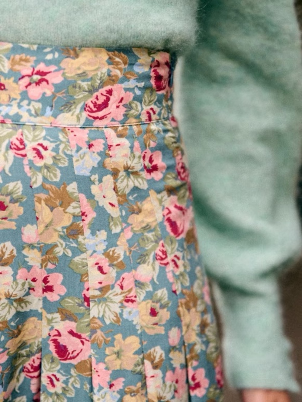 SEZANE Multicolored Floral Pleated Midi Skirt - Picture 2 of 13